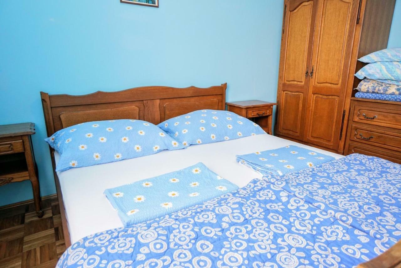 Apartments Branka Замбратия Екстериор снимка